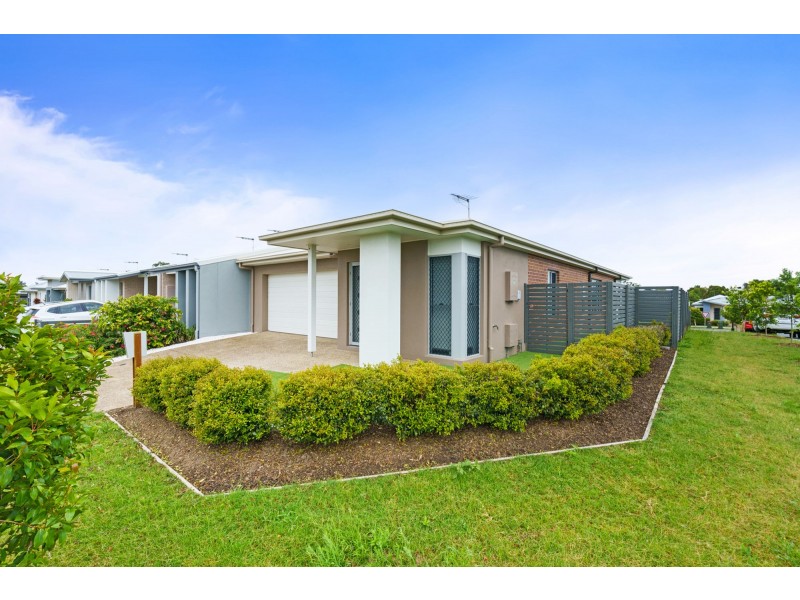 17 Gilvear Crescent, Strathpine QLD 4500