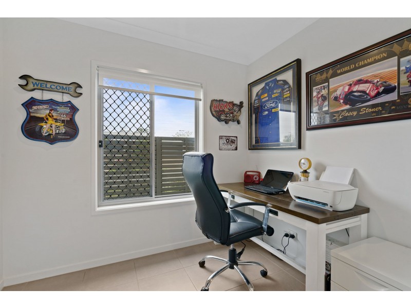 17 Gilvear Crescent, Strathpine QLD 4500