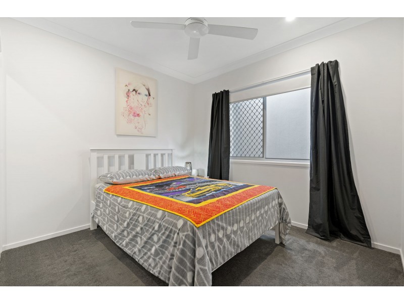 17 Gilvear Crescent, Strathpine QLD 4500