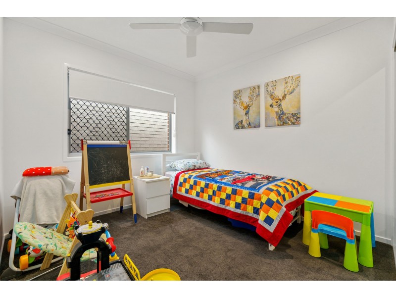 17 Gilvear Crescent, Strathpine QLD 4500