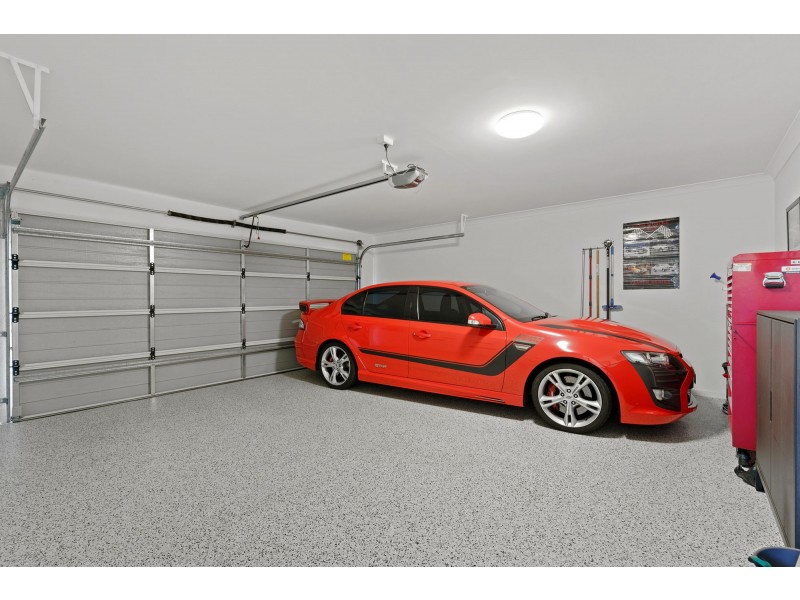 17 Gilvear Crescent, Strathpine QLD 4500