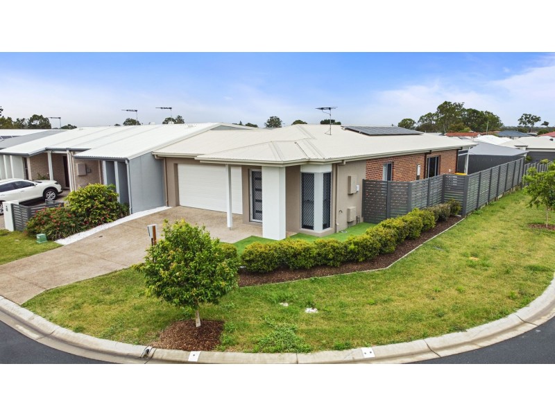 17 Gilvear Crescent, Strathpine QLD 4500