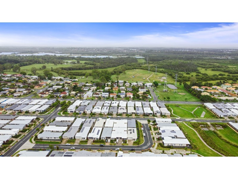 17 Gilvear Crescent, Strathpine QLD 4500