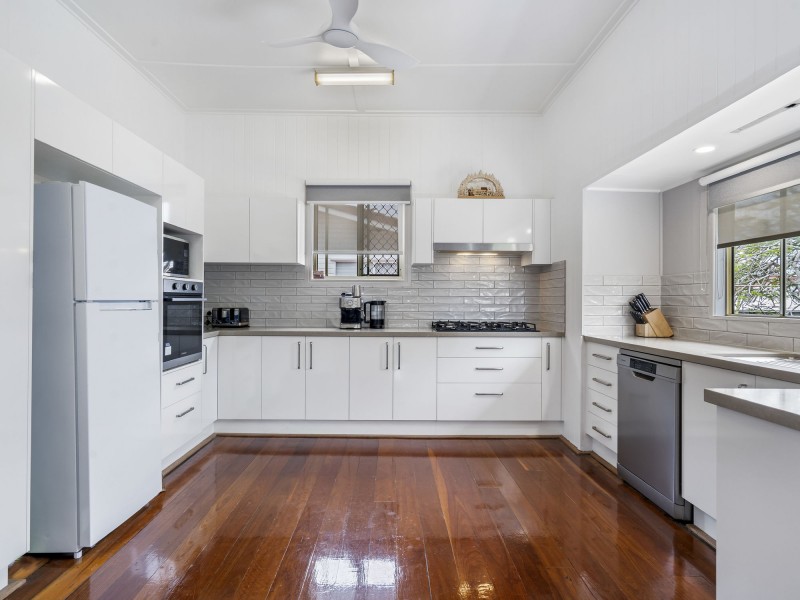 16 Hellen Street, Bald Hills QLD 4036