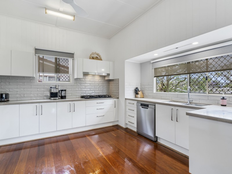 16 Hellen Street, Bald Hills QLD 4036