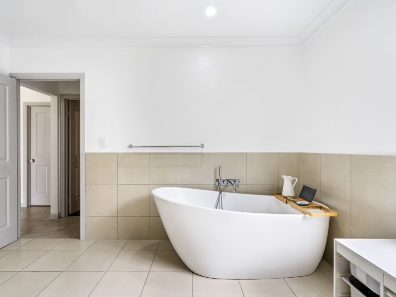 16 Hellen Street, Bald Hills QLD 4036