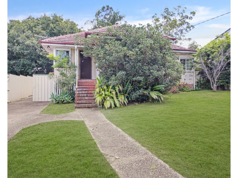 10 Buhot Street, Geebung QLD 4034