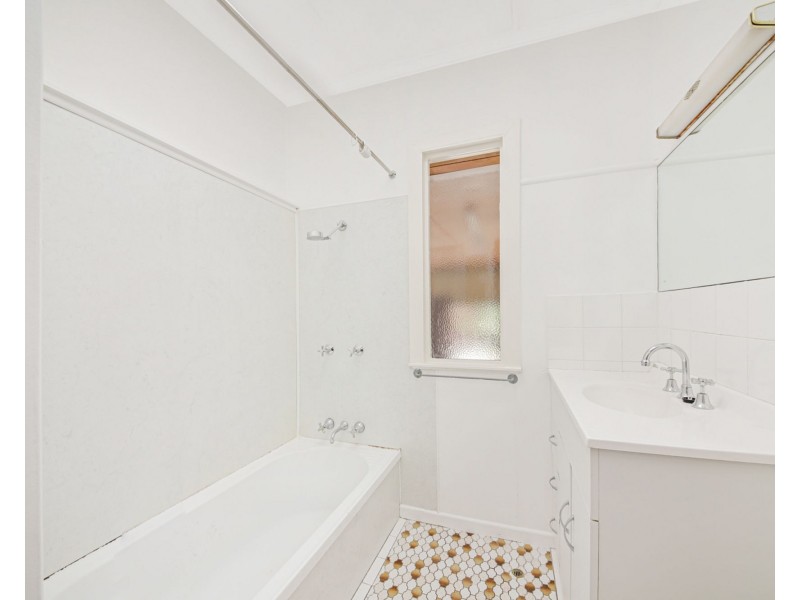 10 Buhot Street, Geebung QLD 4034