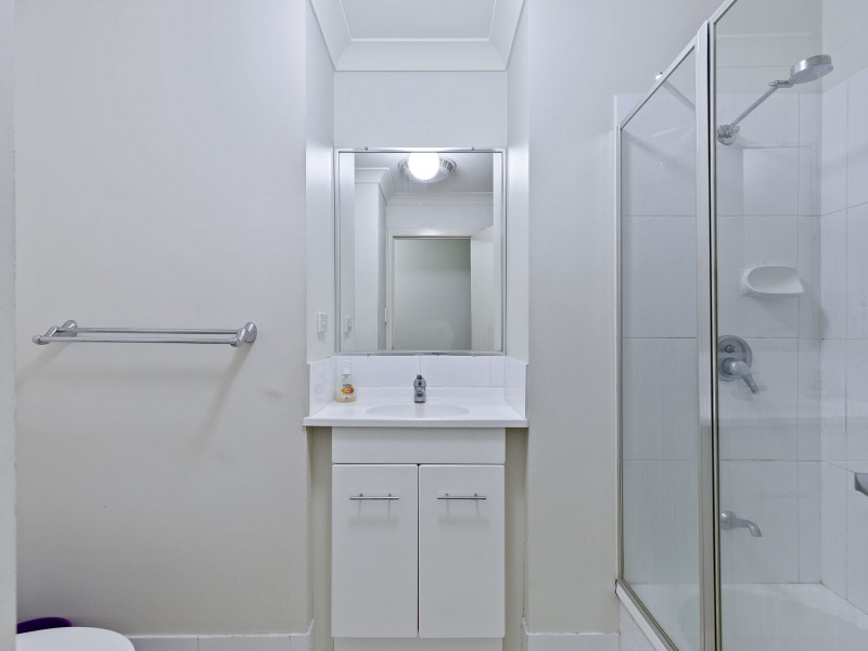 1/64 Station Road, Lawnton QLD 4501