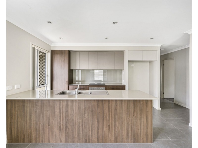 35 Centenary Court, Warner QLD 4500