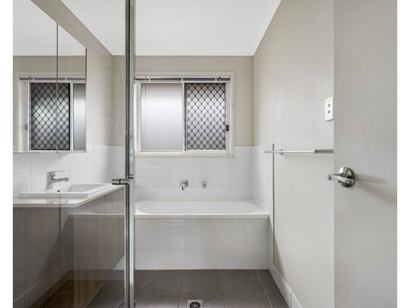 35 Centenary Court, Warner QLD 4500