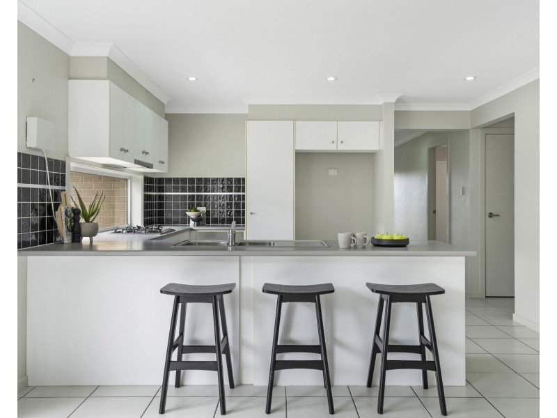 35 Burdekin Circuit, Warner QLD 4500