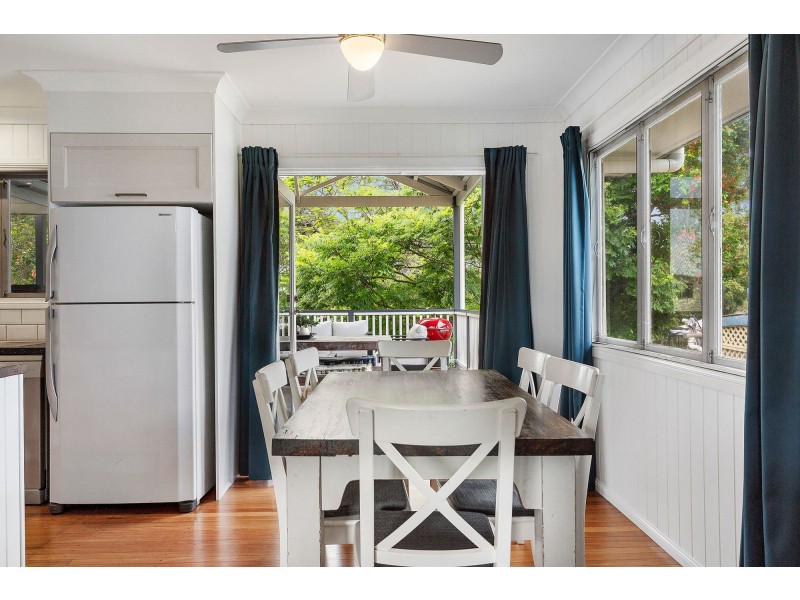 42 Hedge Street, Strathpine QLD 4500