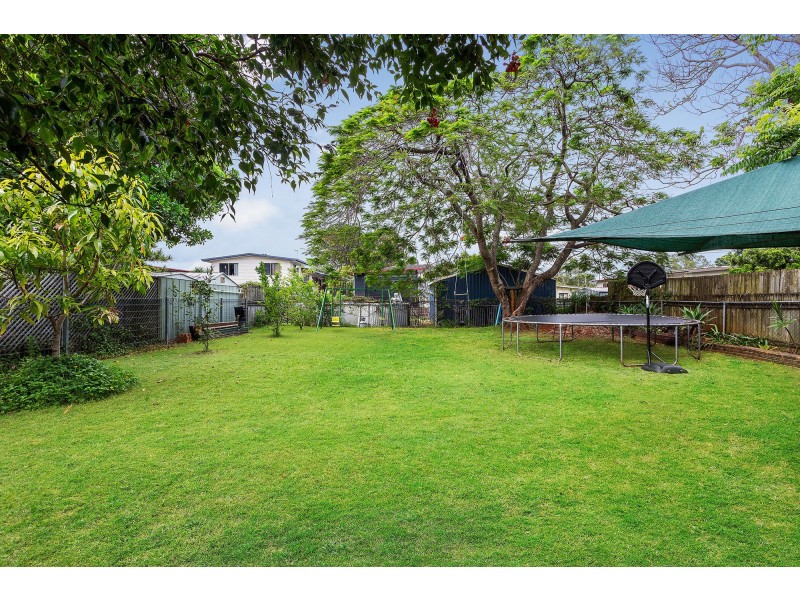 42 Hedge Street, Strathpine QLD 4500
