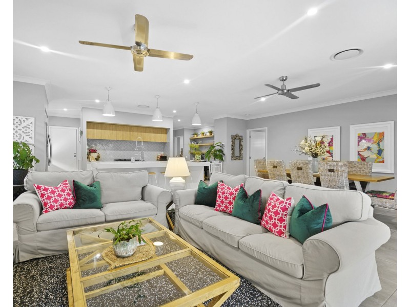 3 Roseanna Court, Bald Hills QLD 4036