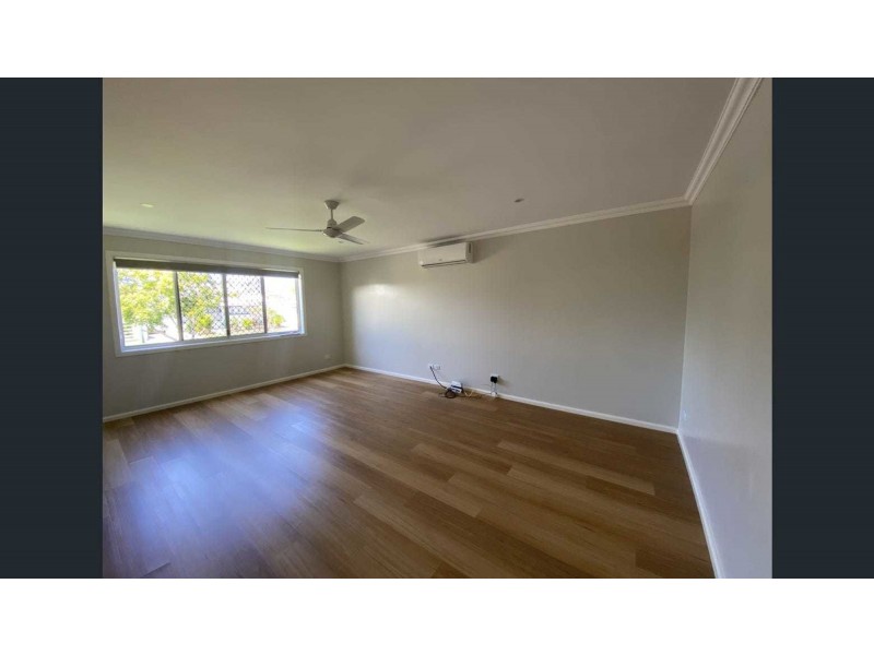 4 Wickham Street, Brighton QLD 4017