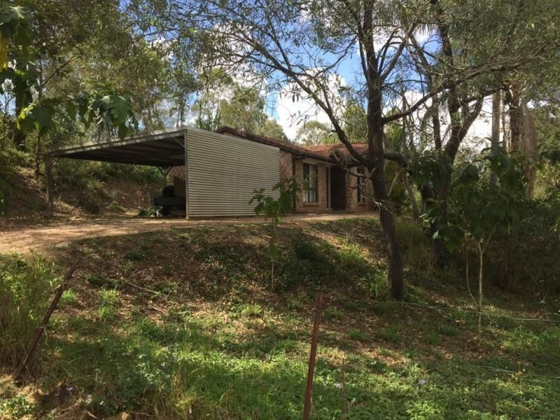 210 Eatons Crossing Road, Warner QLD 4500