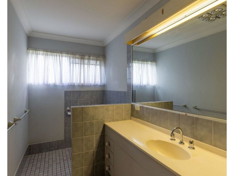 8 Danube Drive, Strathpine QLD 4500