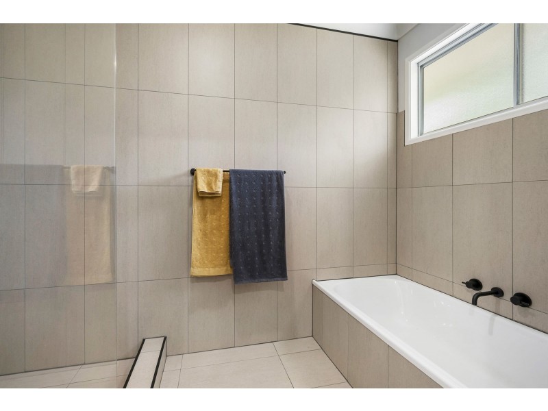 4 Kift Court, Kallangur QLD 4503