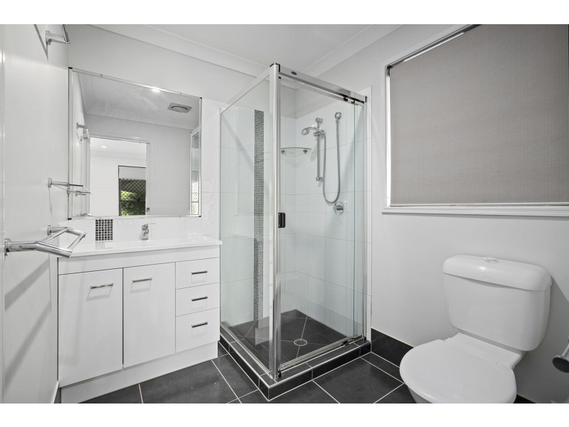 5 Lefroy Court, Warner QLD 4500