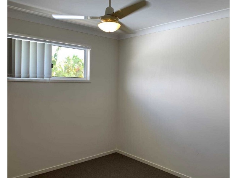 2/77 Haylock Street, Wynnum QLD 4178