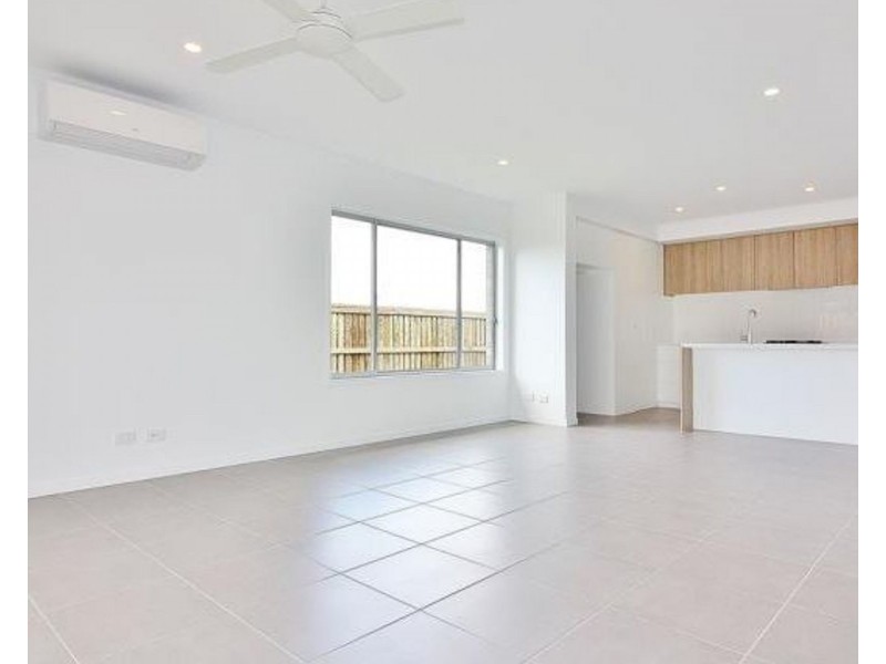 2 Crawford Street (Cnr Meadows), Strathpine QLD 4500