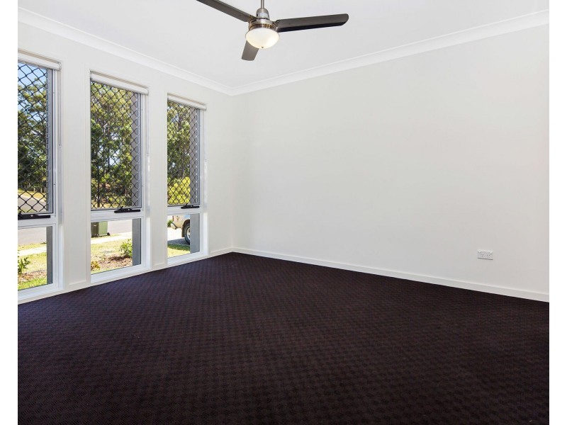 1/37 Lorikeet Parade, Dakabin QLD 4503