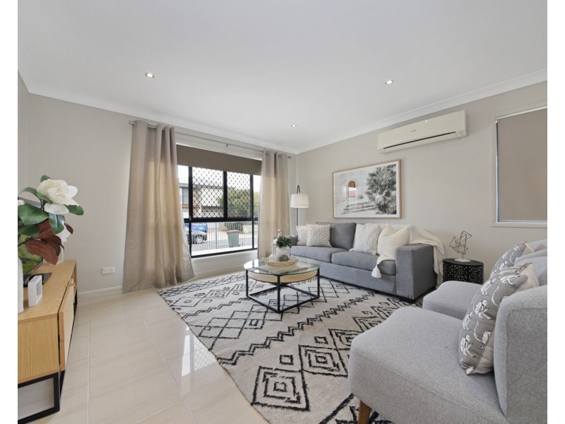 56 Caribou Crescent, Fitzgibbon QLD 4018