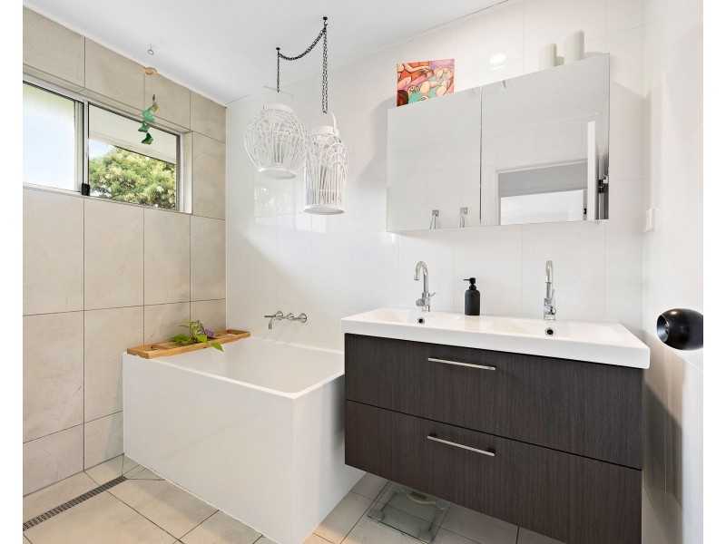 18 Brooks Road, Bray Park QLD 4500