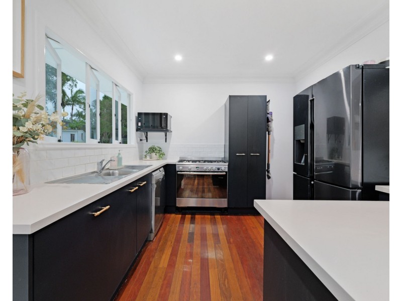 22 Blenheim Street, Chermside West QLD 4032