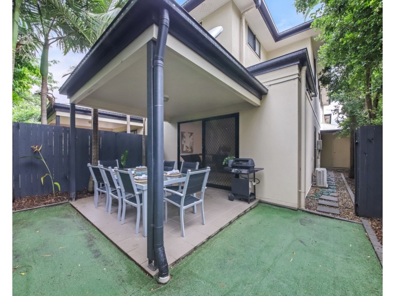 2/399 Rode Road, Chermside QLD 4032