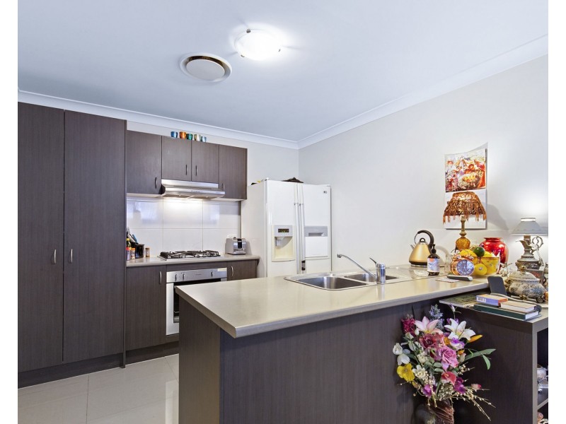 27 BLUE MOUNTAINS CRESCENT, Fitzgibbon QLD 4018