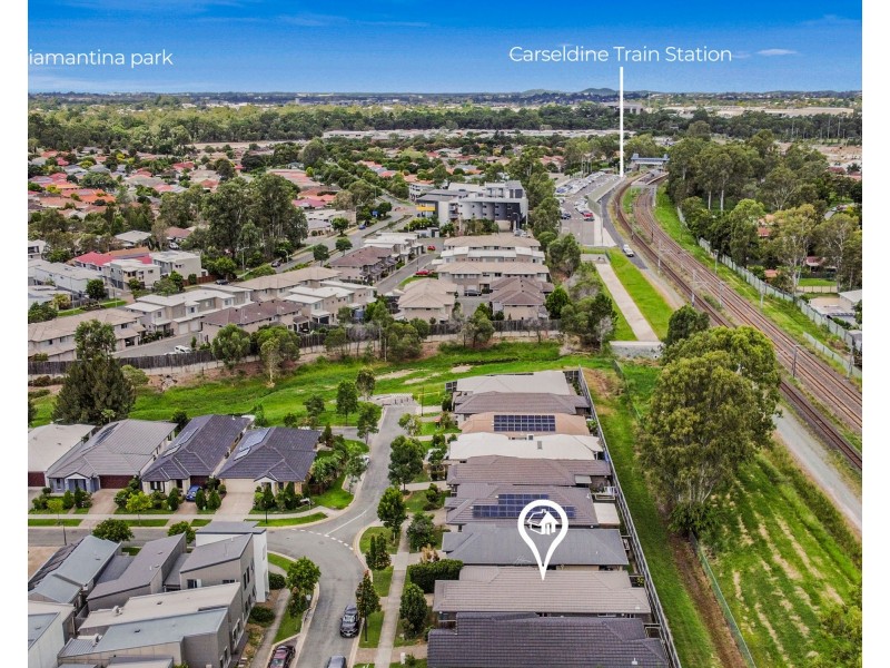 27 BLUE MOUNTAINS CRESCENT, Fitzgibbon QLD 4018