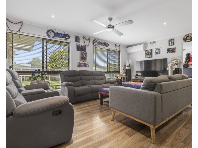 35 Livingstone Street, Strathpine QLD 4500