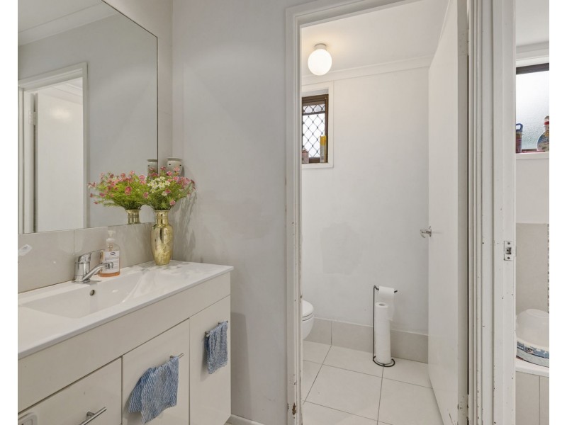 35 Livingstone Street, Strathpine QLD 4500