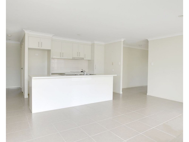 5 Flint Street, Bray Park QLD 4500