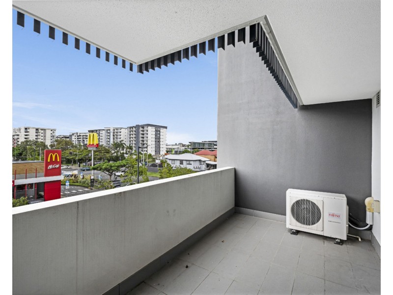 1103/25 Charlotte Street, Chermside QLD 4032