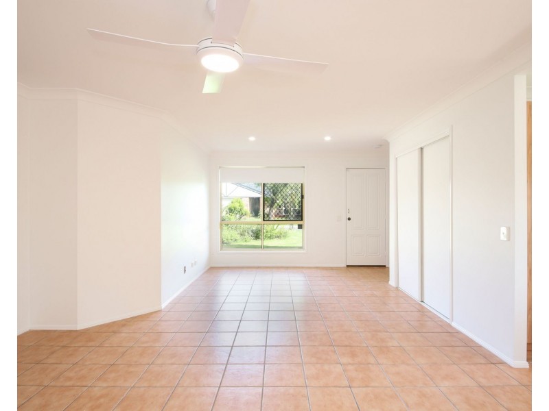 17 CALROSSY STREET, Boondall QLD 4034