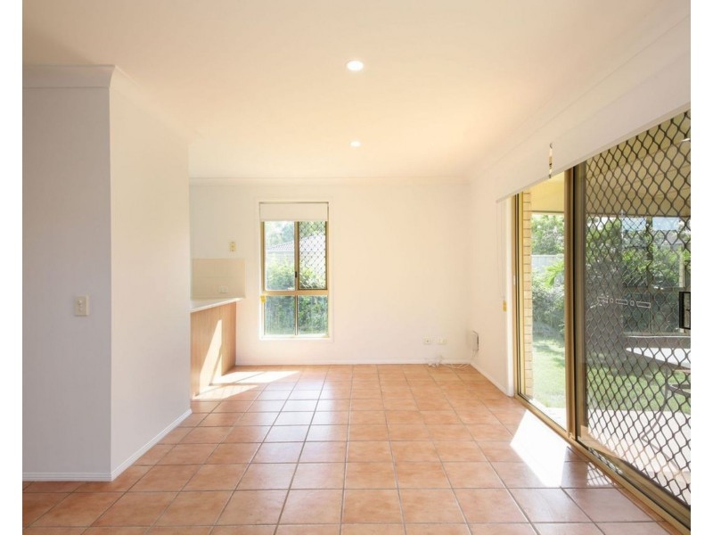 17 CALROSSY STREET, Boondall QLD 4034