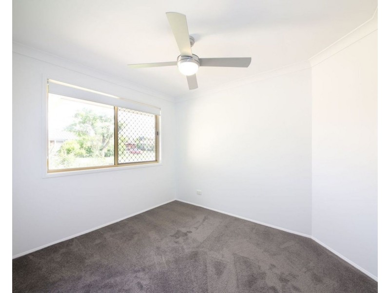 17 CALROSSY STREET, Boondall QLD 4034