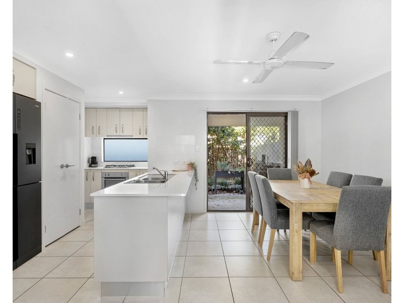 33/111 Cowie Road, Carseldine QLD 4034