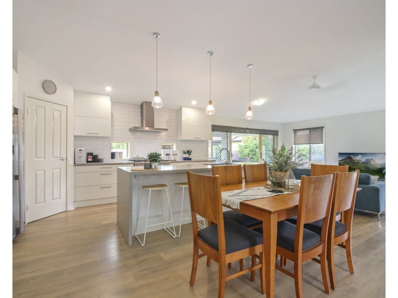 87 Cowie Road, Carseldine QLD 4034