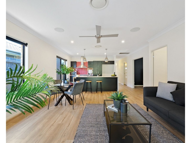 17 Kidston Crescent, Warner QLD 4500