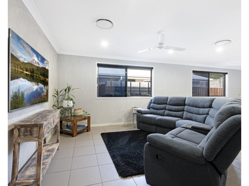 43 Carey Street, Warner QLD 4500
