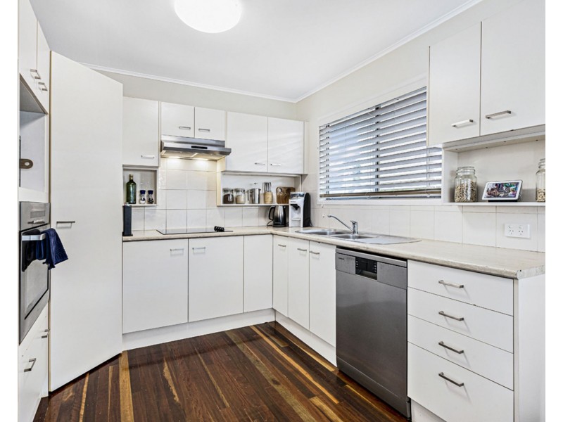 15 Kensington Way, Strathpine QLD 4500