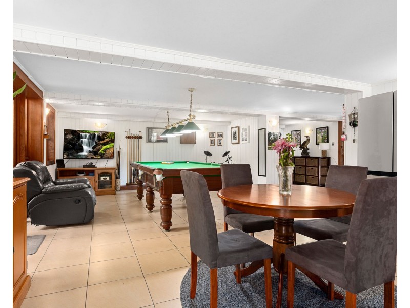 12-14 Chaseley Street, Nudgee Beach QLD 4014