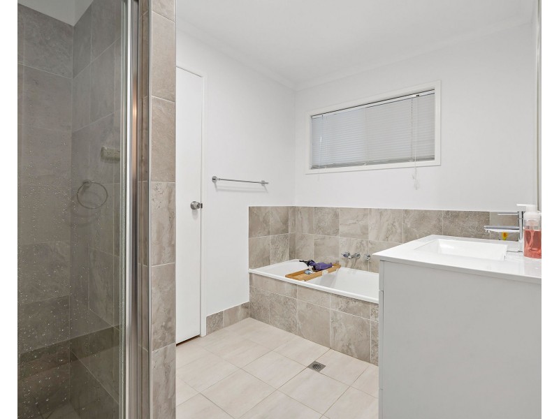 78 Hedge Street, Strathpine QLD 4500