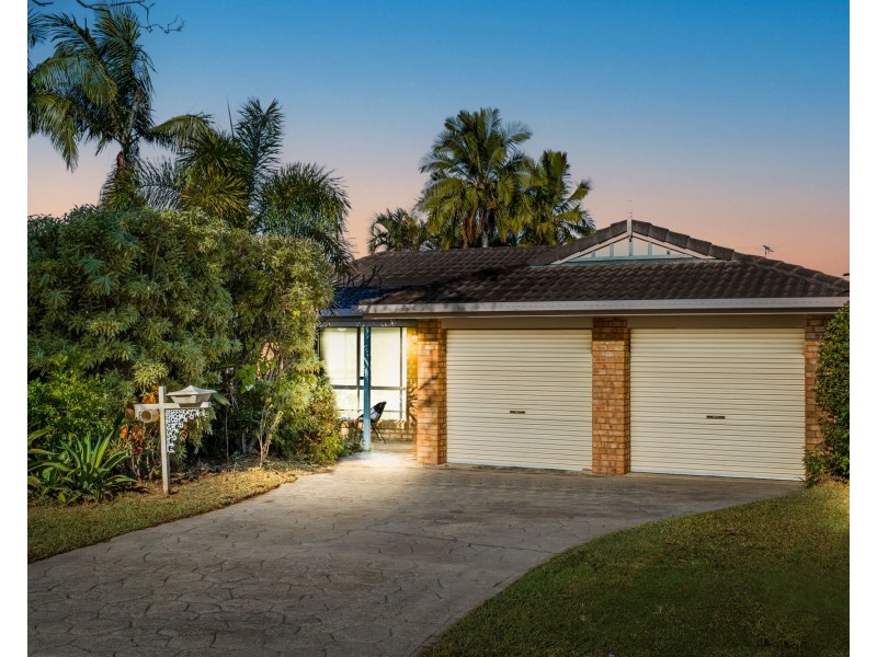 8 Magna Place, Bracken Ridge QLD 4017