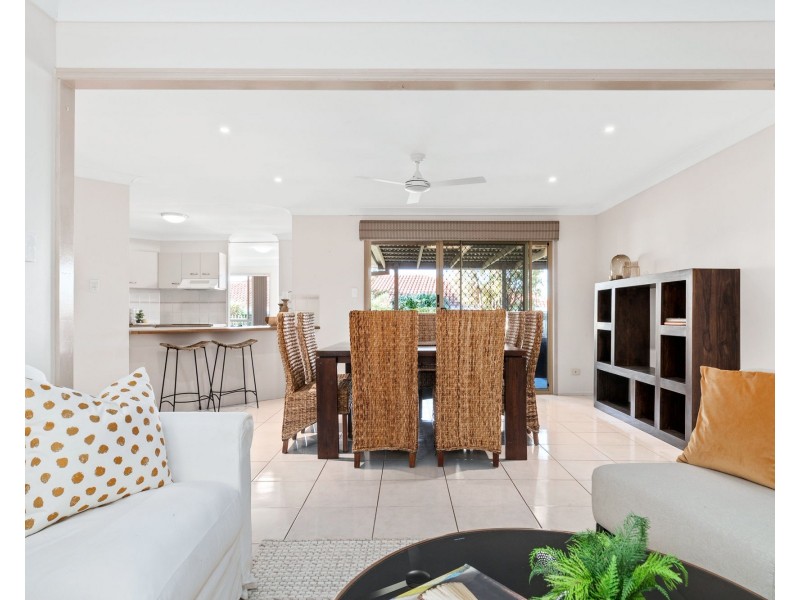 8 Magna Place, Bracken Ridge QLD 4017