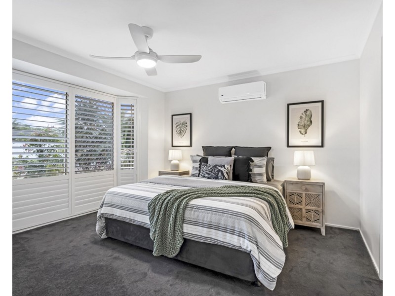 7 Blue Mountain Cres, Warner QLD 4500